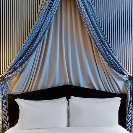 Hotel Le Dokhan's Arc De Triomphe, A Tribute Portfolio