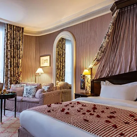 Le Dokhan's Arc De Triomphe, A Tribute Portfolio Париж