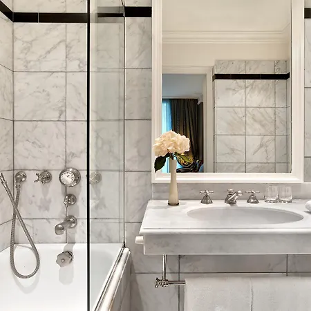 Hotel Le Dokhan's Arc De Triomphe, A Tribute Portfolio Paris