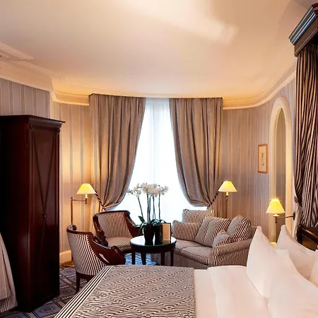 Hotel Le Dokhan's Arc De Triomphe 5*