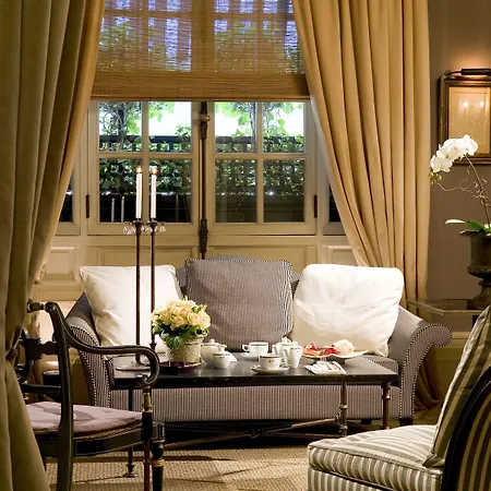 Le Dokhan's Arc De Triomphe, A Tribute Portfolio 4* פריז