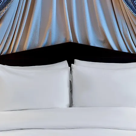 Le Dokhan's Arc De Triomphe, A Tribute Portfolio מלון 4*