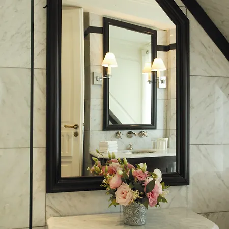 Hotel Le Dokhan's Arc De Triomphe, A Tribute Portfolio
