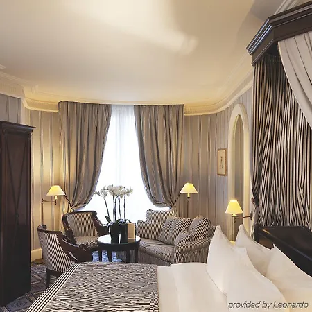 Le Dokhan's Arc De Triomphe, A Tribute Portfolio Hotel