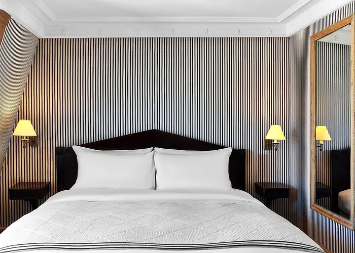 Le Dokhan's Arc De Triomphe, A Tribute Portfolio 4* Parigi
