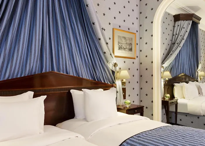 Le Dokhan's Arc De Triomphe, A Tribute Portfolio 4* Parijs