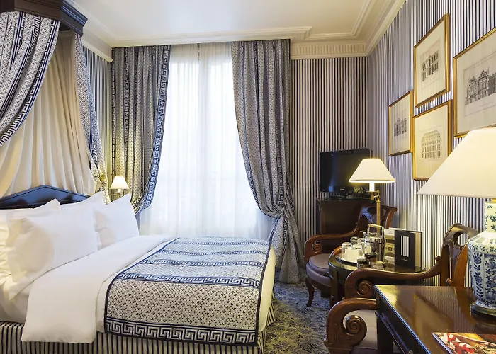 Le Dokhan's Arc De Triomphe, A Tribute Portfolio 4*