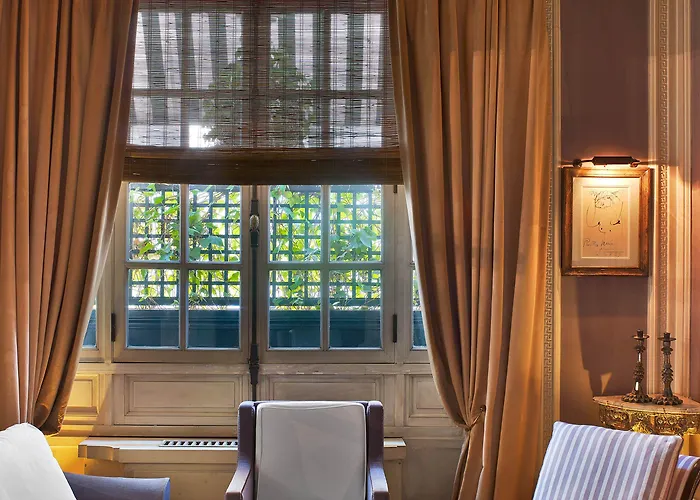 Le Dokhan's Arc De Triomphe, A Tribute Portfolio