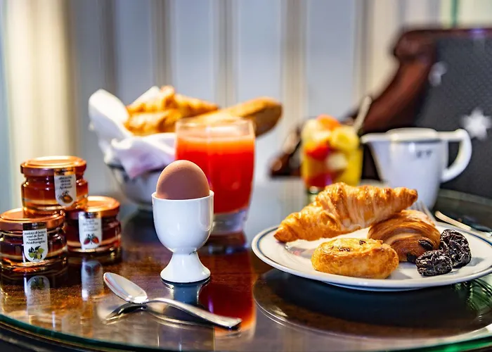 Le Dokhan's Arc De Triomphe, A Tribute Portfolio Parijs