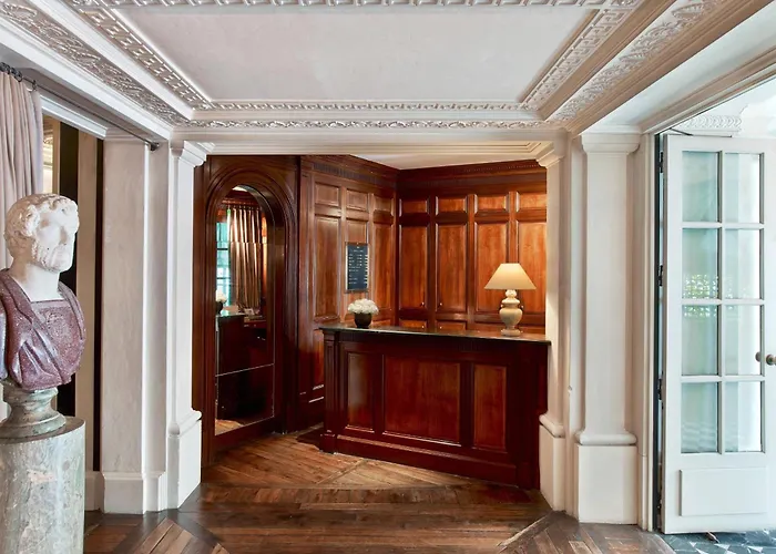 Le Dokhan's Arc De Triomphe, A Tribute Portfolio 4* Paris